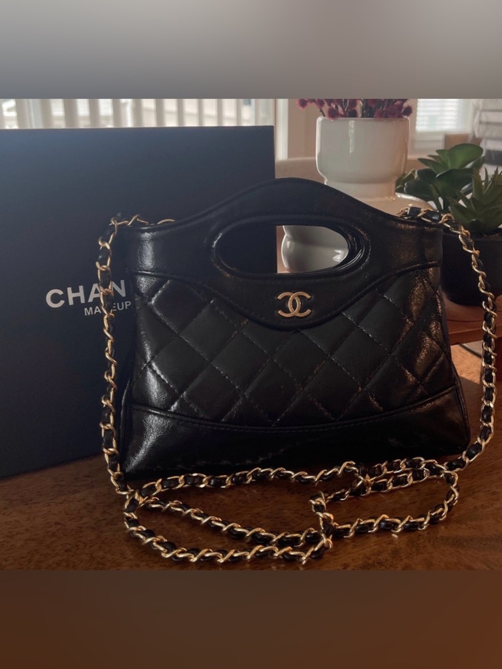 GWP-CHANEL Black Quilted Leather Shoulder Bag with Gold Chain